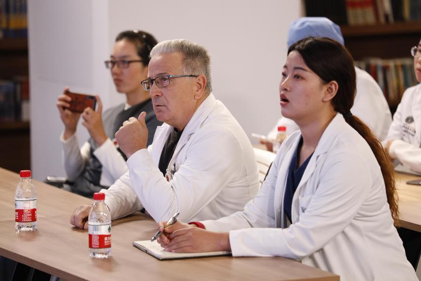 极简·一站式口腔，用百场学术会议共享全球医疗智慧(图7)