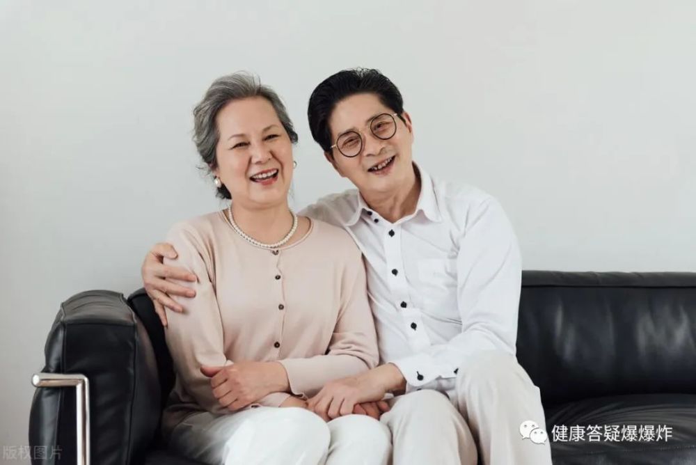 中老年人，还有必要过夫妻生活吗？要注意什么？要做好这8件事(图1)