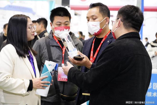 郑州医疗器械展览会开幕 共享医疗产业引关注(图3)