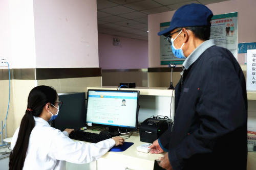 老年人体检省时省力 北京通州联合海尔生物医疗落地数字公卫体检方案(图2)